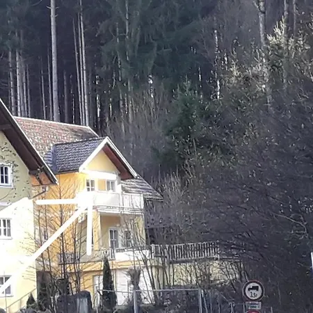 Glanz Und Gloria Velden! Woerthersee In 5 Min Zu Fuss Erreichbar! Appartement