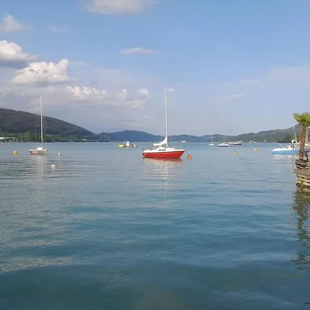 Glanz Und Gloria Velden! Woerthersee In 5 Min Zu Fuss Erreichbar! Apartmán *